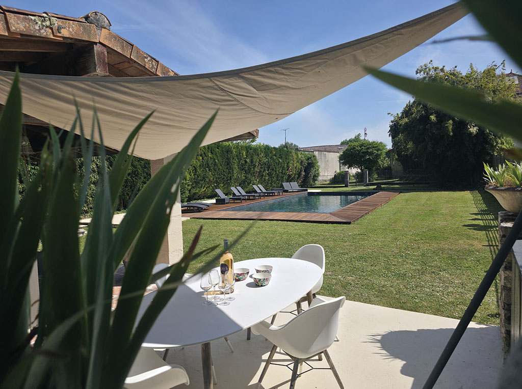 Gîte en gironde avec grande piscine